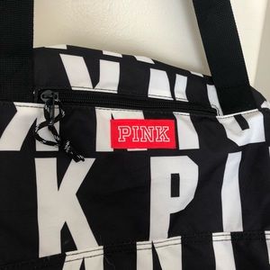 PINK Victoria's Secret Bags - VS PINK DUFFLE BAG PINK Victoria's Secret Bags - VS PINK DUFFLE BAG